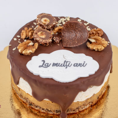 Tort decor ciocolată