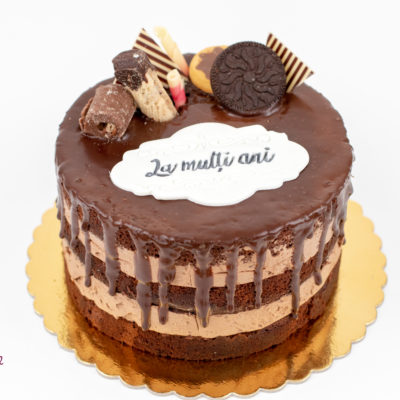 Tort decor ciocolată