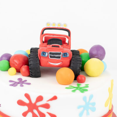Tort decor mașină